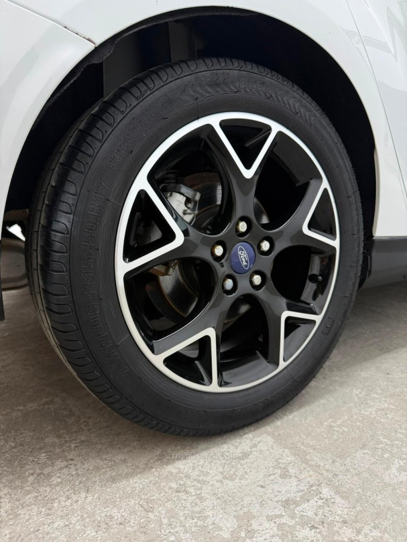 FOCUS 1.6 SE 16V FLEX 4P MANUAL - 2016 - CAXIAS DO SUL