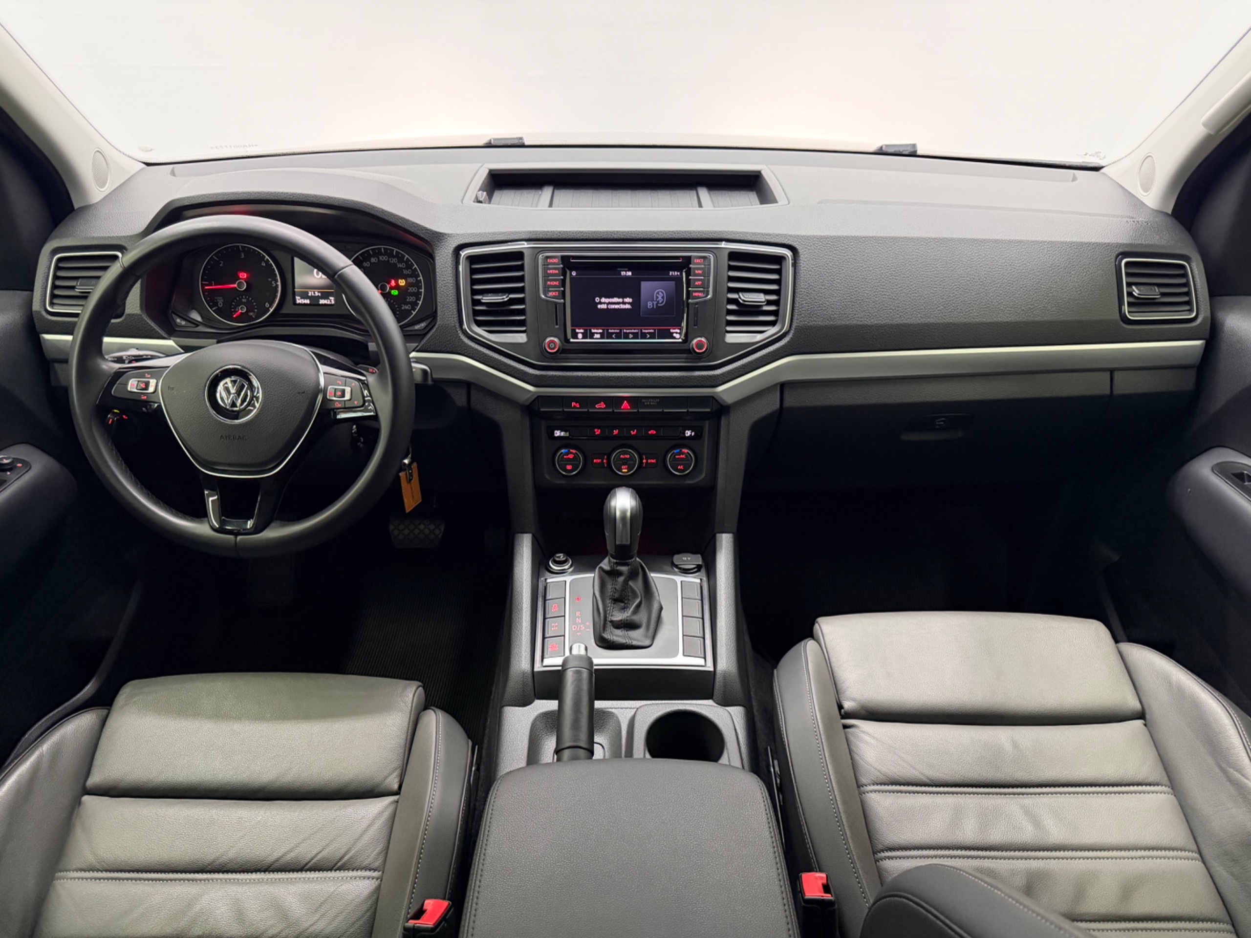 VOLKSWAGEN AMAROK — foto 3