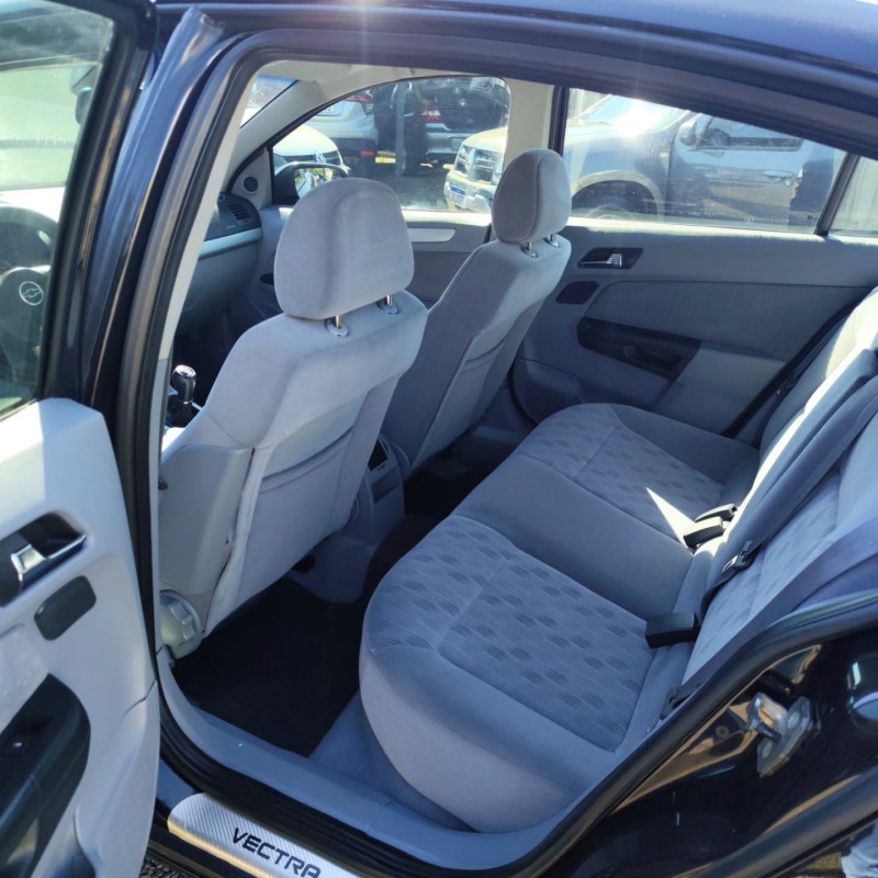 VECTRA 2.0 MPFI ELEGANCE 8V FLEX 4P MANUAL - 2006 - VENâNCIO AIRES
