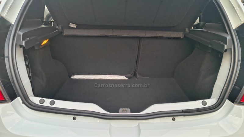 SANDERO 1.6 STEPWAY TWEED 8V FLEX 4P MANUAL - 2014 - CAXIAS DO SUL