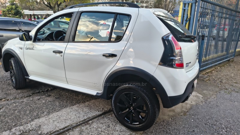 SANDERO 1.6 STEPWAY TWEED 8V FLEX 4P MANUAL - 2014 - CAXIAS DO SUL