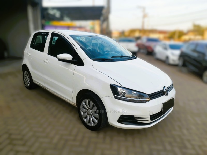 FOX 1.0 ITREND 8V FLEX 4P MANUAL - 2015 - NOVO HAMBURGO