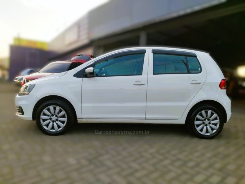 FOX 1.0 ITREND 8V FLEX 4P MANUAL - 2015 - NOVO HAMBURGO