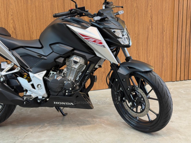 CB 300F TWISTER CBS - 2026 - NOVO HAMBURGO