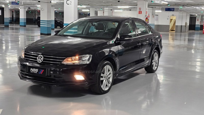 JETTA 2.0 TSI HIGHLINE 211CV GASOLINA 4P DSG - 2016 - PORTO ALEGRE