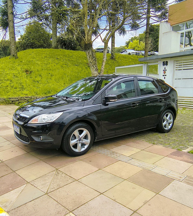 FOCUS 1.6 SE 16V FLEX 4P MANUAL - 2012 - FARROUPILHA