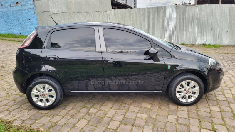 PUNTO 1.4 ATTRACTIVE ITALIA 8V FLEX 4P MANUAL - 2016 - CAXIAS DO SUL