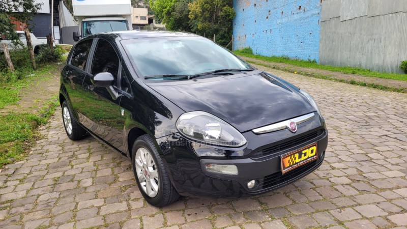 PUNTO 1.4 ATTRACTIVE ITALIA 8V FLEX 4P MANUAL