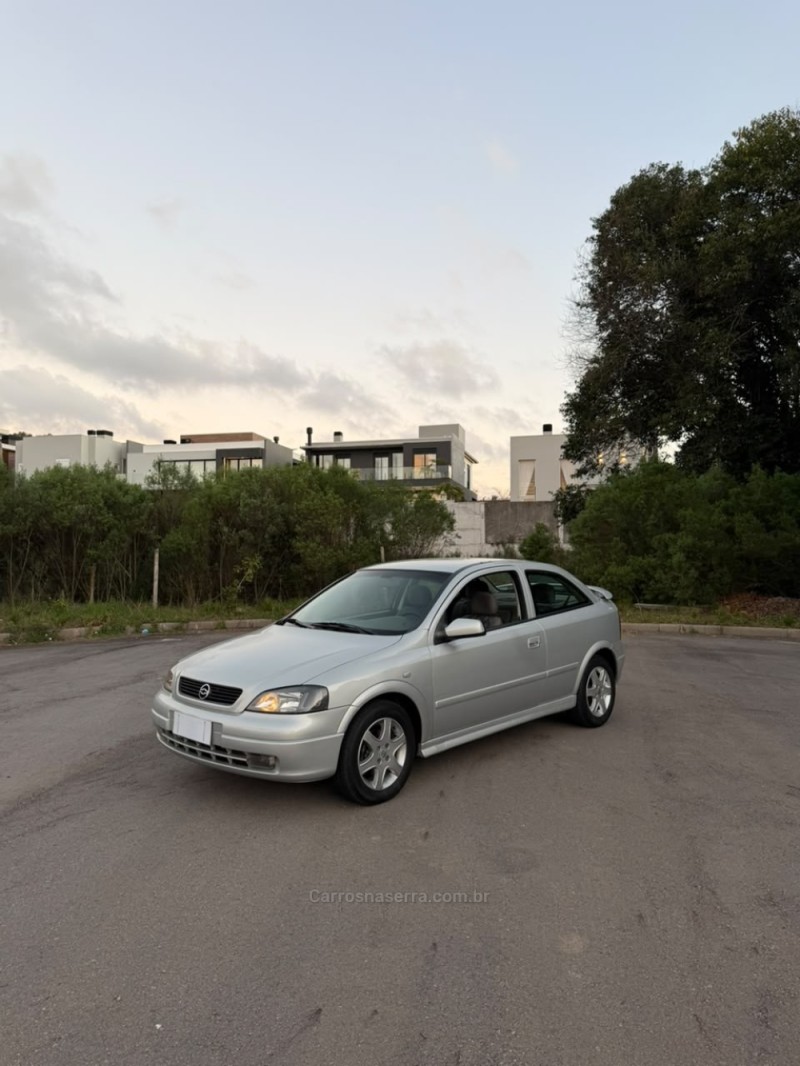 ASTRA 2.0 MPFI SUNNY 8V GASOLINA 2P MANUAL - 2002 - CAXIAS DO SUL
