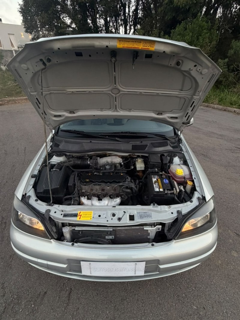 ASTRA 2.0 MPFI SUNNY 8V GASOLINA 2P MANUAL - 2002 - CAXIAS DO SUL