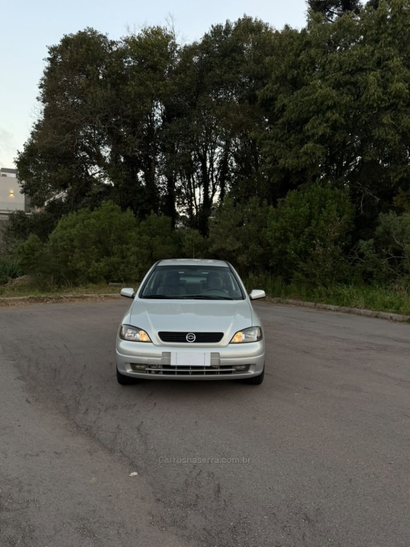 ASTRA 2.0 MPFI SUNNY 8V GASOLINA 2P MANUAL - 2002 - CAXIAS DO SUL