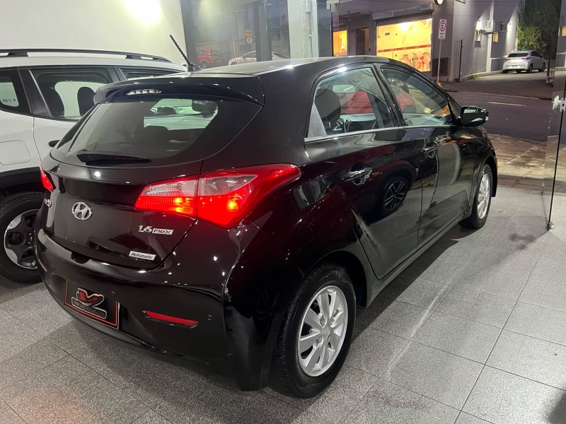 HB20 1.6 COMFORT PLUS 16V FLEX 4P AUTOMÁTICO - 2015 - CAXIAS DO SUL