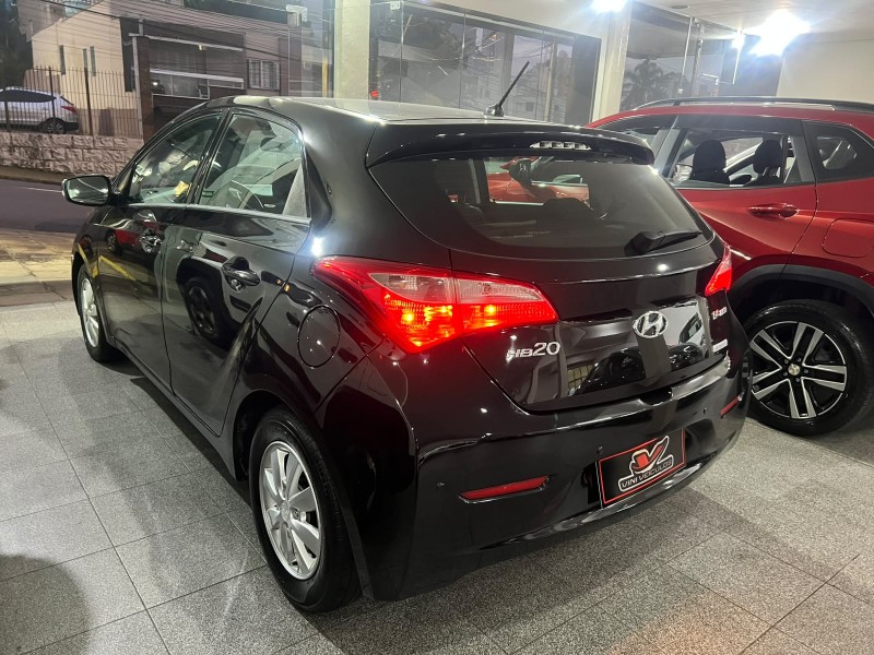 HB20 1.6 COMFORT PLUS 16V FLEX 4P AUTOMÁTICO - 2015 - CAXIAS DO SUL