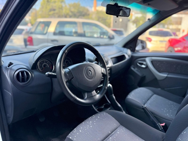 LOGAN 1.6 EXPRESSION 16V FLEX 4P MANUAL - 2012 - CAXIAS DO SUL