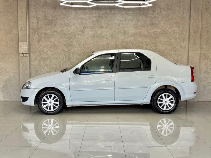 LOGAN 1.6 EXPRESSION 16V FLEX 4P MANUAL - 2012 - CAXIAS DO SUL