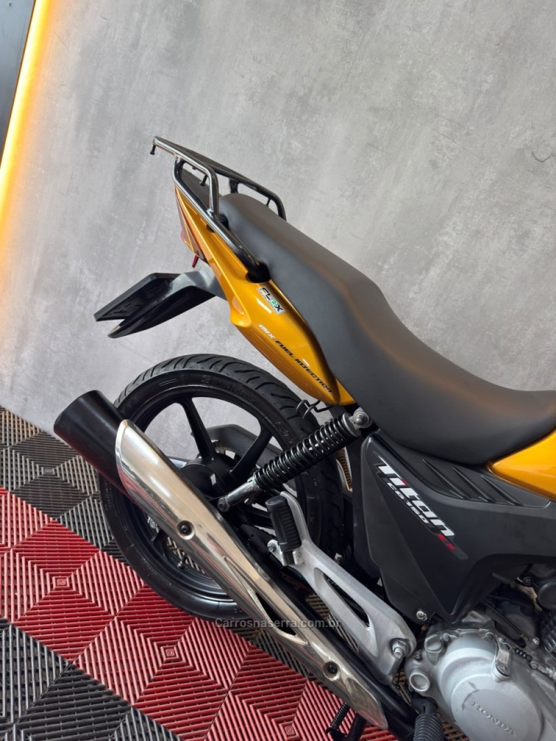 CG 150 TITAN EX - 2011 - PORTãO