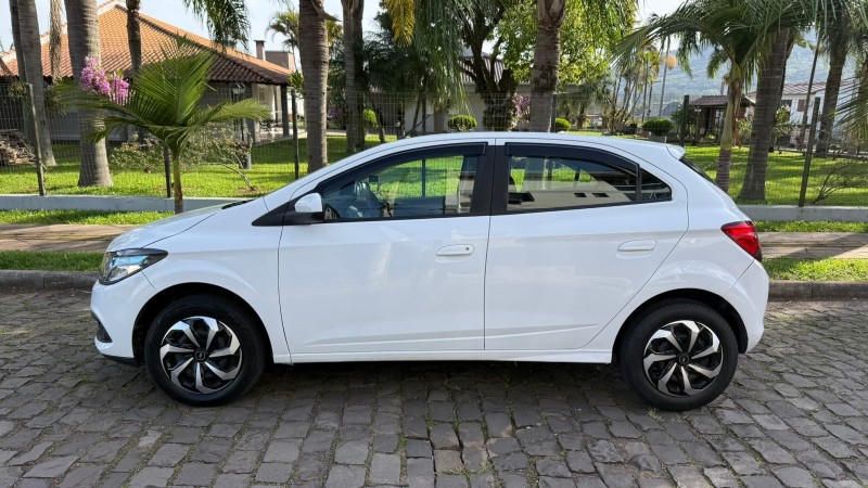 ONIX 1.4 MPFI LT 8V FLEX 4P MANUAL - 2016 - FELIZ