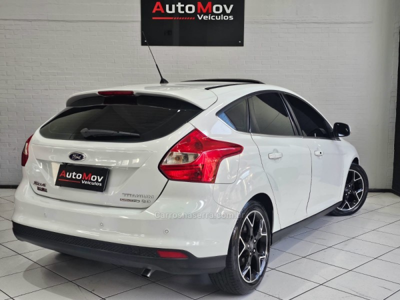 FOCUS 2.0 TITANIUM PLUS 16V FLEX 4P AUTOMÁTICO - 2015 - CAXIAS DO SUL