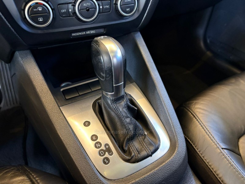 JETTA 2.0 TSI HIGHLINE 211CV GASOLINA 4P TIPTRONIC - 2014 - CAMPO BOM