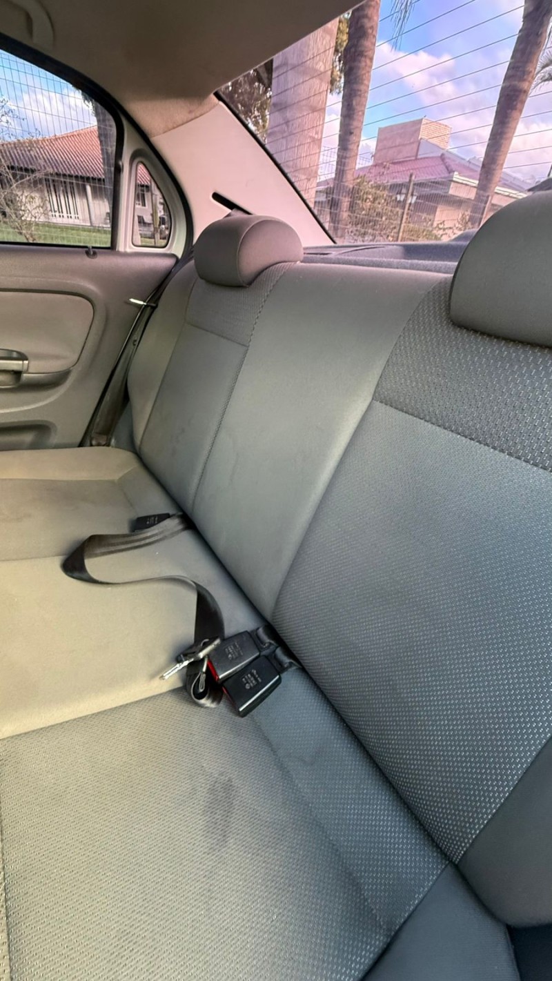 VOYAGE 1.0 MI CITY 8V FLEX 4P MANUAL - 2011 - FELIZ