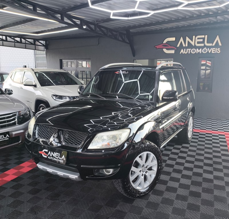 pajero tr4 2.0 4x4 16v 140cv flex 4p automatico 2012 canela