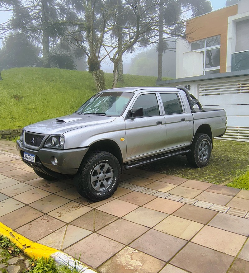 L200 2.5 GL 4X4 CD 8V TURBO DIESEL 4P MANUAL - 2008 - FARROUPILHA