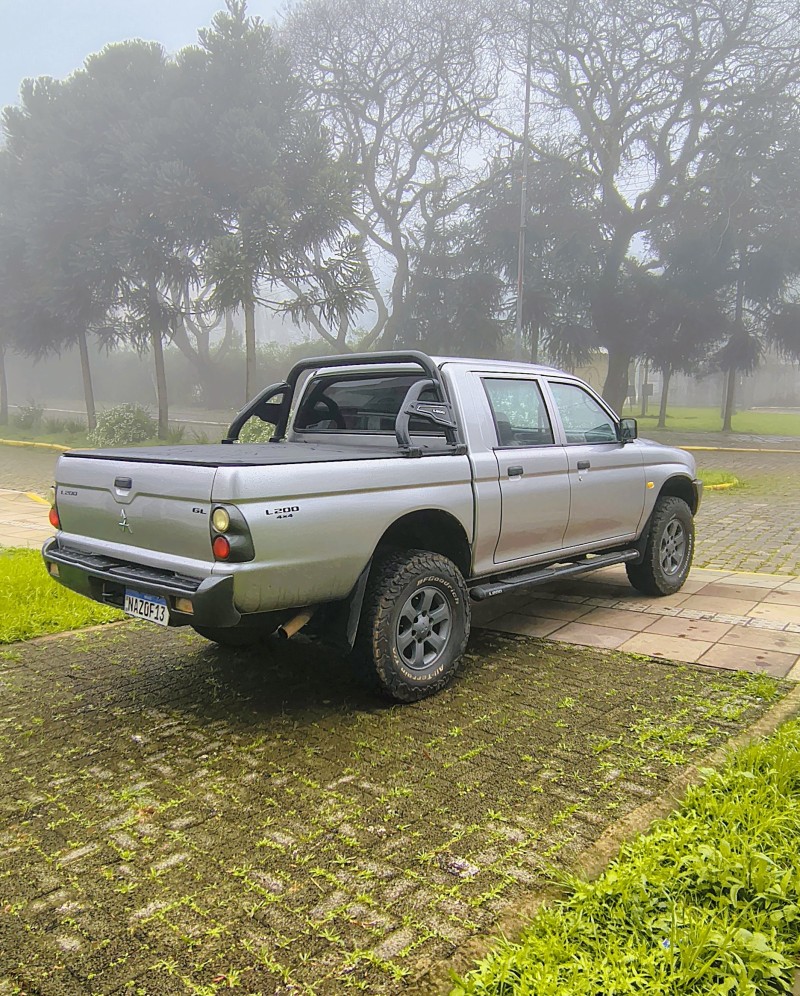 L200 2.5 GL 4X4 CD 8V TURBO DIESEL 4P MANUAL - 2008 - FARROUPILHA