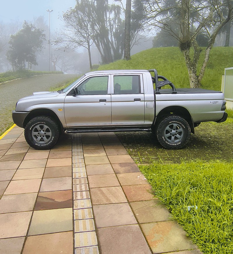 L200 2.5 GL 4X4 CD 8V TURBO DIESEL 4P MANUAL - 2008 - FARROUPILHA