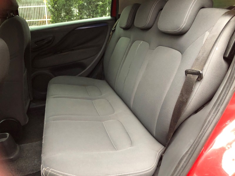 PUNTO 1.4 ATTRACTIVE 8V FLEX 4P MANUAL - 2014 - VALE REAL