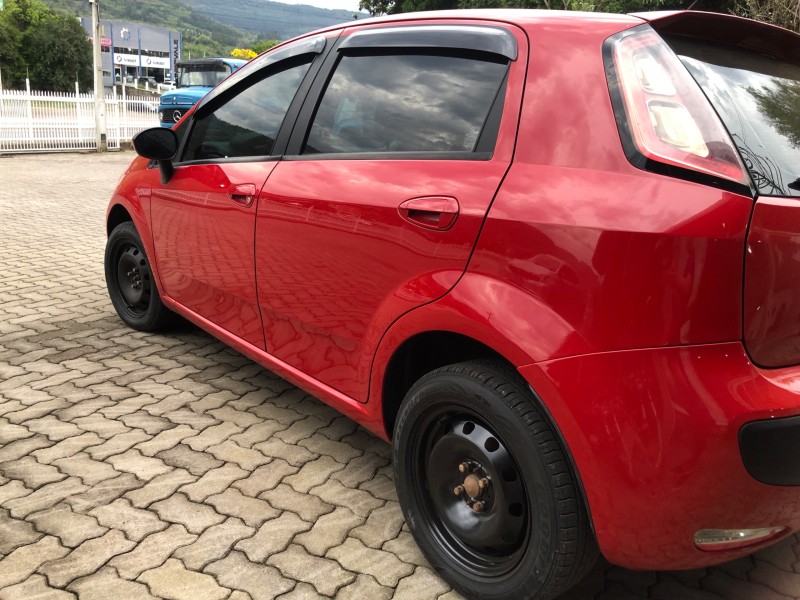 PUNTO 1.4 ATTRACTIVE 8V FLEX 4P MANUAL - 2014 - VALE REAL