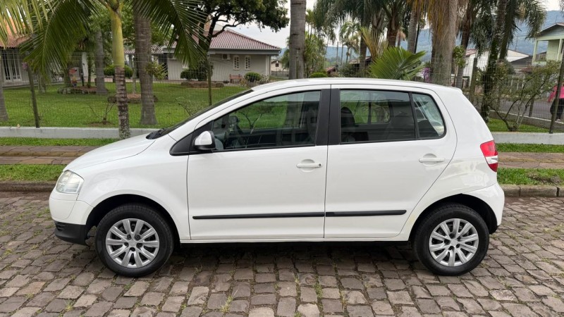 FOX 1.0 MI 8V FLEX 4P MANUAL - 2006 - FELIZ