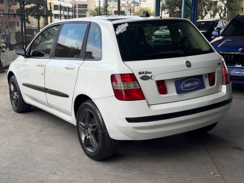 STILO 1.8 MPI 8V FLEX 4P MANUAL - 2006 - CAXIAS DO SUL