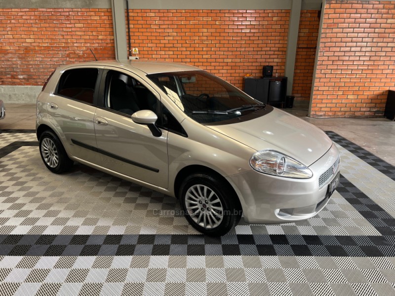 PUNTO 1.4 ELX 8V FLEX 4P MANUAL - 2009 - BENTO GONçALVES