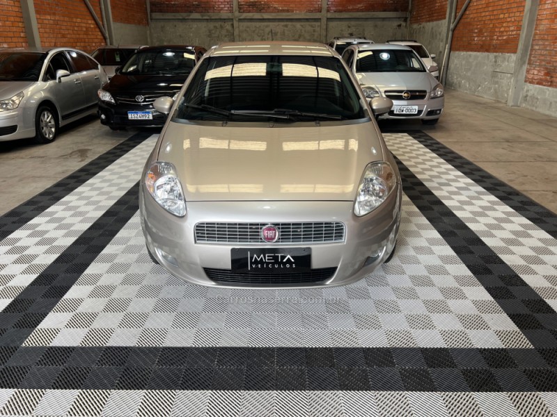 PUNTO 1.4 ELX 8V FLEX 4P MANUAL - 2009 - BENTO GONçALVES