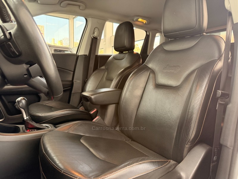 COMPASS 2.0 16V FLEX LONGITUDE AUTOMÁTICO - 2018 - BENTO GONçALVES