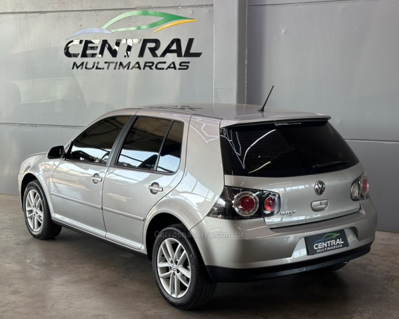 GOLF 1.6 MI SPORTLINE 8V FLEX 4P MANUAL - 2011 - VACARIA