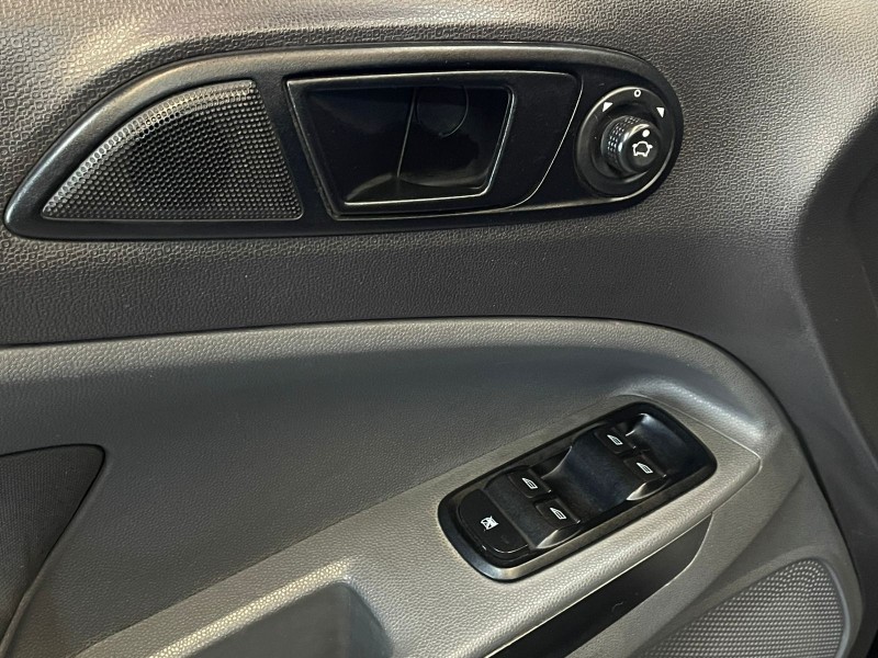 ECOSPORT 1.6 SE 16V FLEX 4P MANUAL - 2013 - CAXIAS DO SUL