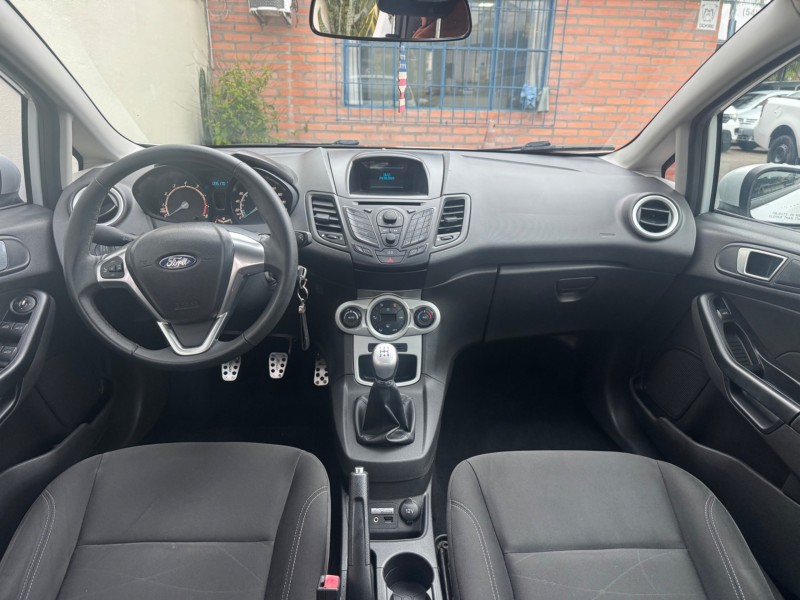 FIESTA 1.6 SE HATCH 16V FLEX 4P MANUAL - 2014 - CAXIAS DO SUL