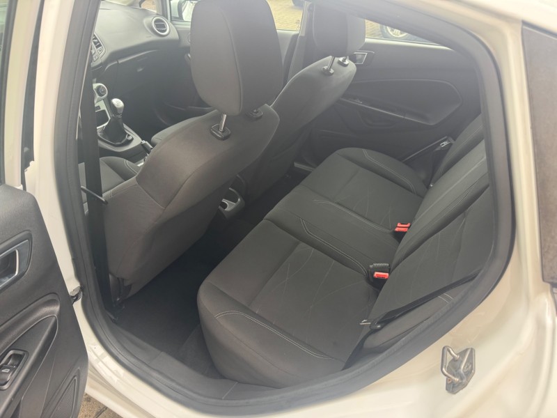 FIESTA 1.6 SE HATCH 16V FLEX 4P MANUAL - 2014 - CAXIAS DO SUL