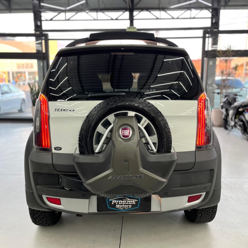 IDEA 1.8 MPI ADVENTURE 16V FLEX 4P MANUAL - 2016 - CANOAS