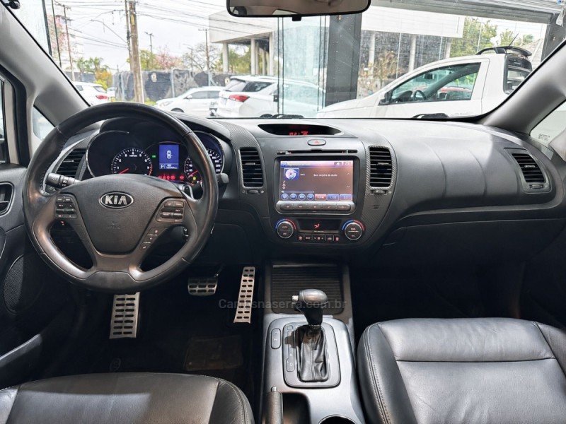 CERATO 1.6 EX SEDAN 16V GASOLINA 4P AUTOMÁTICO - 2015 - NOVO HAMBURGO