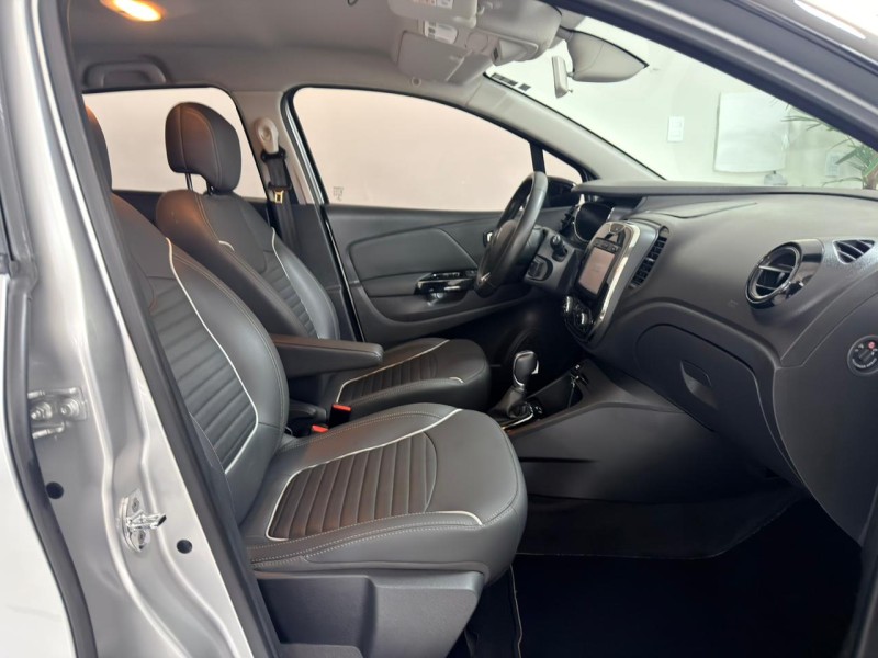 CAPTUR 1.6 16V FLEX INTENSE AUTOMÁTICO - 2019 - CAXIAS DO SUL