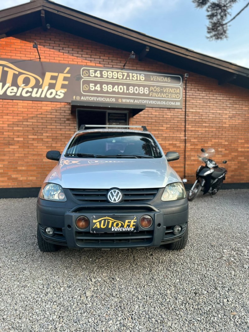 CROSSFOX 1.6 MI FLEX 8V 4P MANUAL - 2006 - CANELA