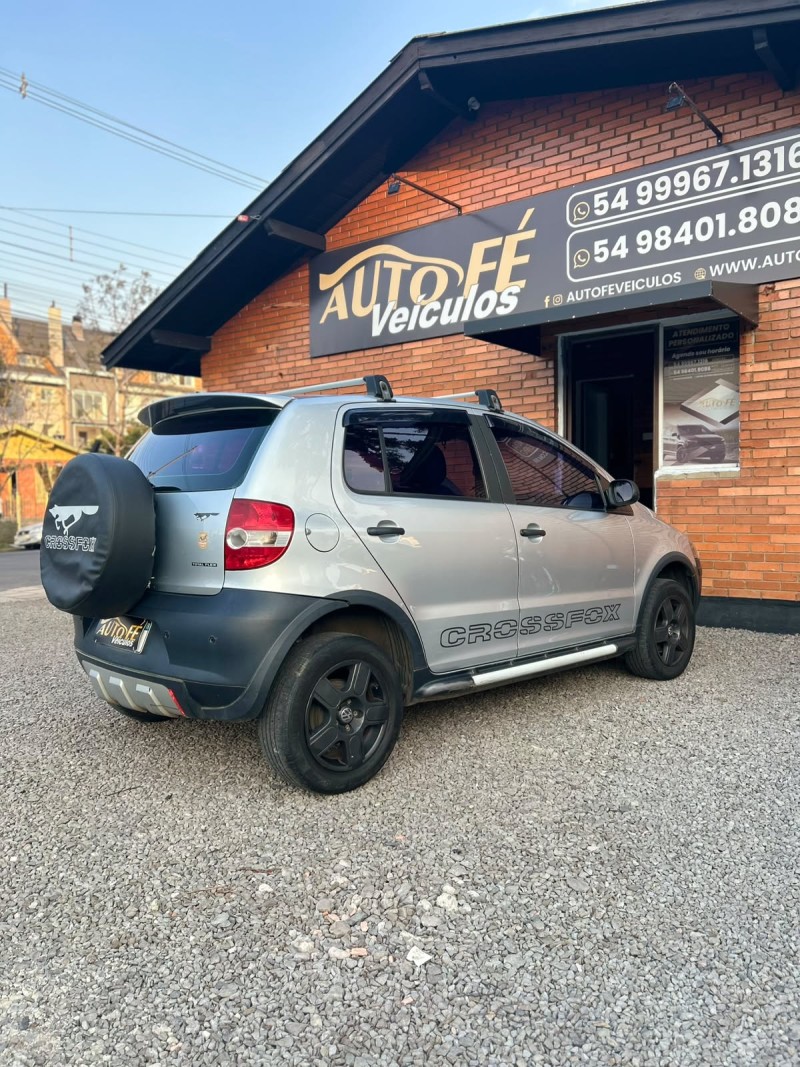CROSSFOX 1.6 MI FLEX 8V 4P MANUAL - 2006 - CANELA