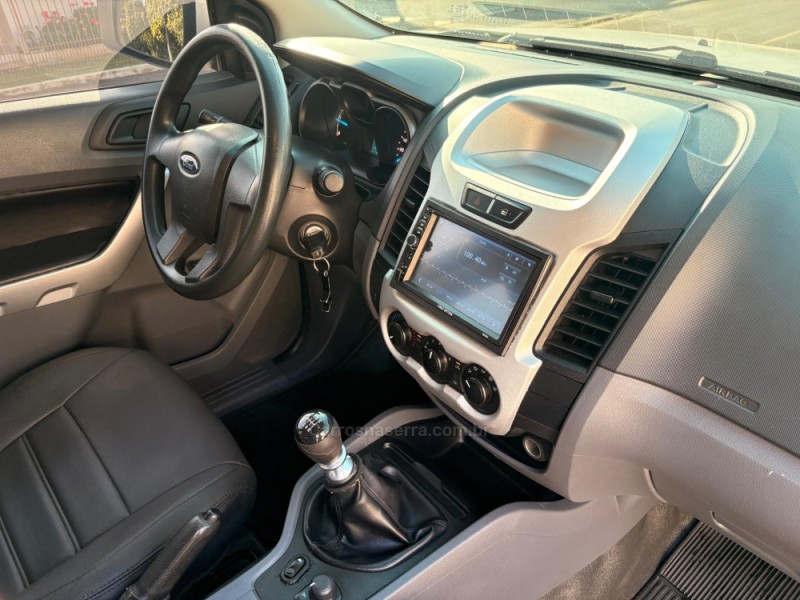 RANGER 2.2 XL 4X4 CD 16V DIESEL 4P MANUAL - 2014 - ESTâNCIA VELHA