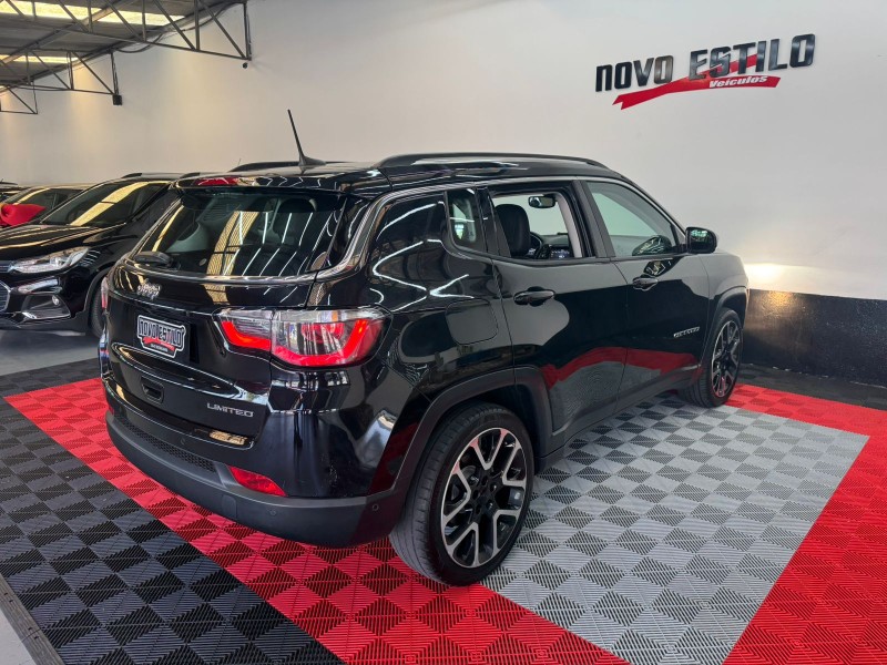 COMPASS 2.0 16V FLEX LIMITED AUTOMÁTICO - 2018 - CAXIAS DO SUL
