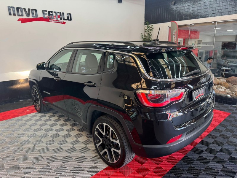 COMPASS 2.0 16V FLEX LIMITED AUTOMÁTICO - 2018 - CAXIAS DO SUL