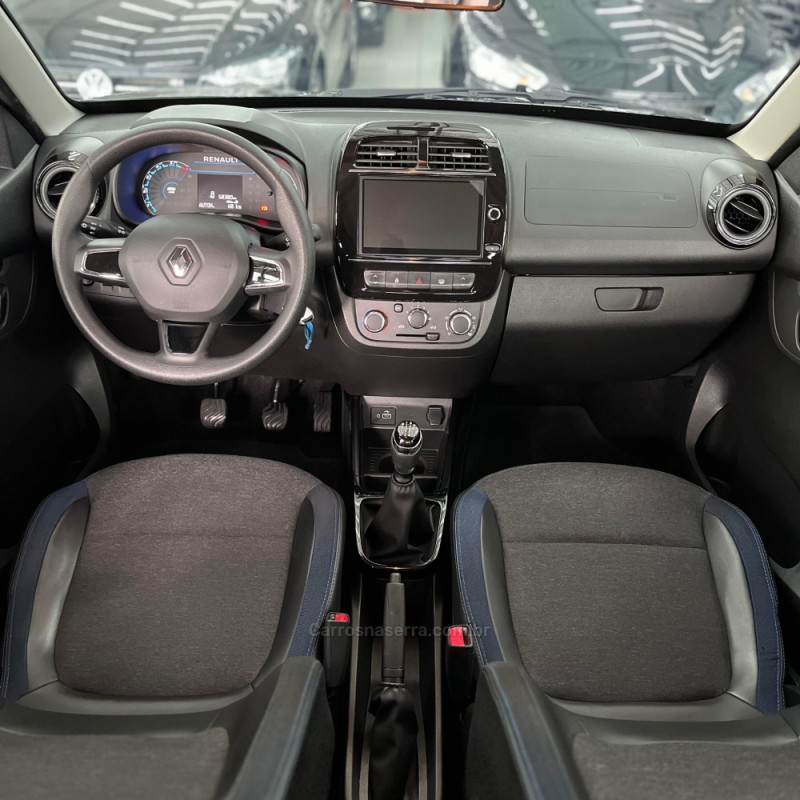 KWID 1.0 12V SCE FLEX INTENSE MANUAL - 2024 - CANOAS