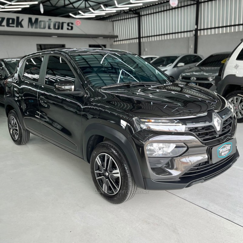 KWID 1.0 12V SCE FLEX INTENSE MANUAL - 2024 - CANOAS