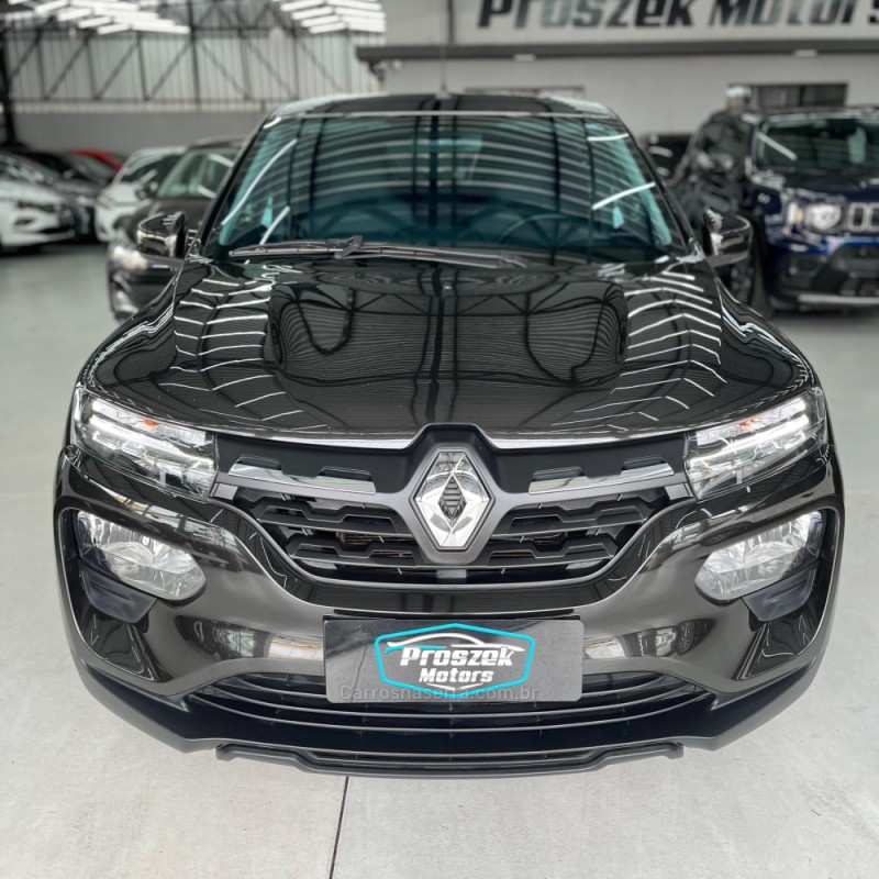 KWID 1.0 12V SCE FLEX INTENSE MANUAL - 2024 - CANOAS